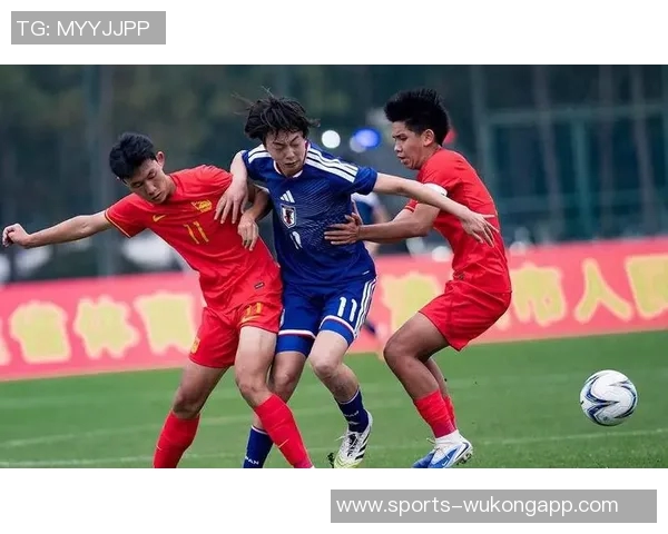 U15国足角球失误直接出底线展现脚法不足引发热议